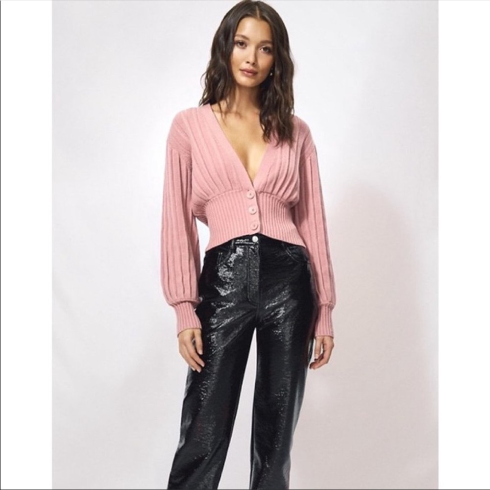 Aritzia Wilfred Plunge Front Cardigan in Palazzo Pink